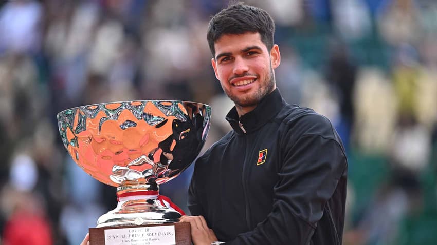 alcaraz-monte-carlo-2025-trophy-shot