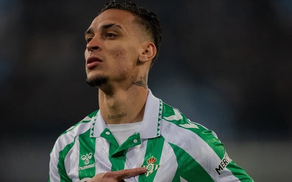 Antony manda recado para o Barcelona: ‘Não é impossível vencer’