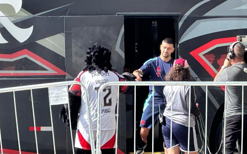 Flamengo tem mudança no ataque para enfrentar o Corinthians; veja escalação