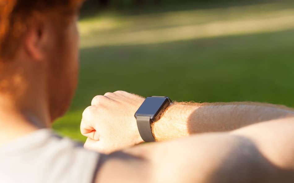 Smartwatch x Smartband: Qual é a diferença entre os dispositivos?