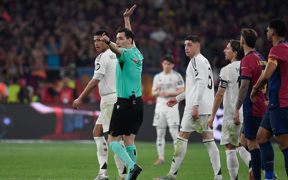 Craque do Real Madrid se desculpa por postura polêmica na final da Copa do Rei