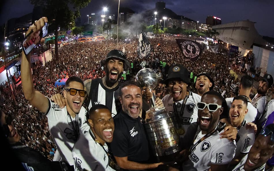 Botafogo tenta igualar feito de Santos e Flamengo; saiba qual