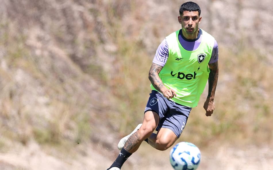 Reforço do Botafogo, Santi Rodríguez tem números parecidos com os de Almada; veja