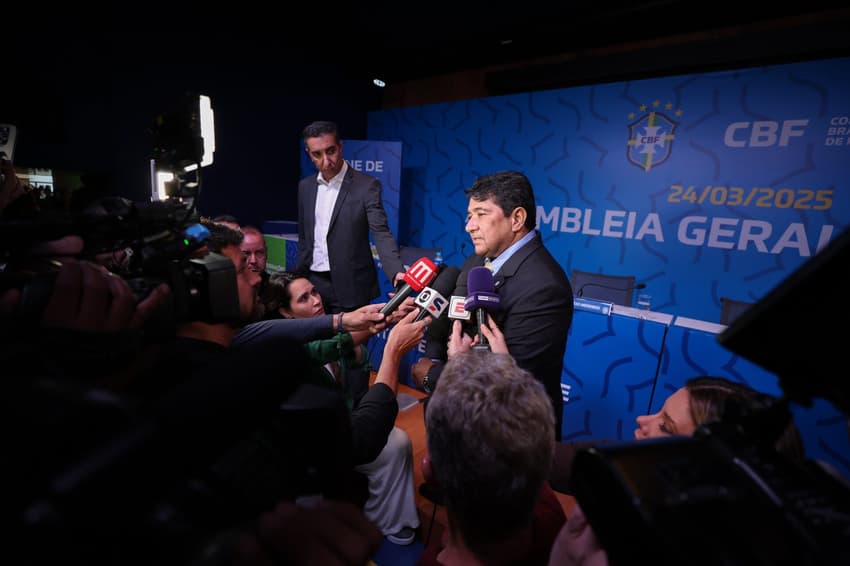 Assembleia Geral Eleitoral da CBF - Ednaldo Rodrigues concede entrevista acompanhado por Fábio Seixas