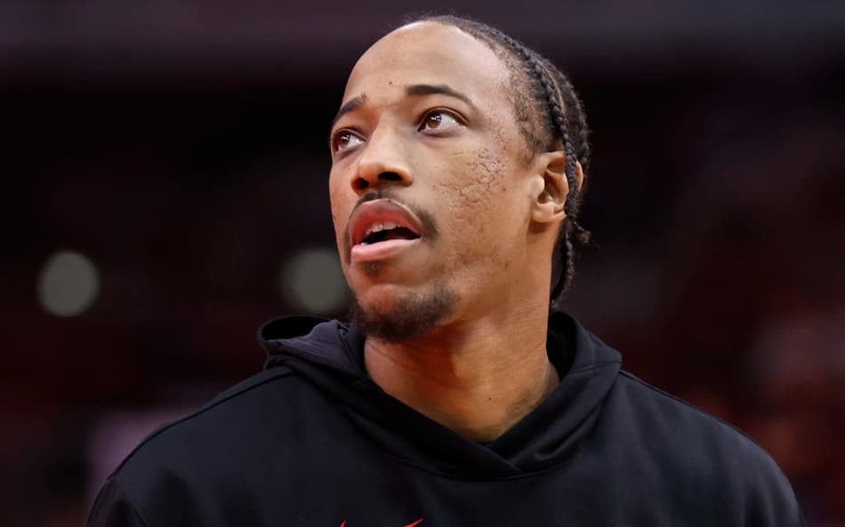 Astro da NBA, Demar DeRozan se envolve em briga com torcedor; confira vídeo