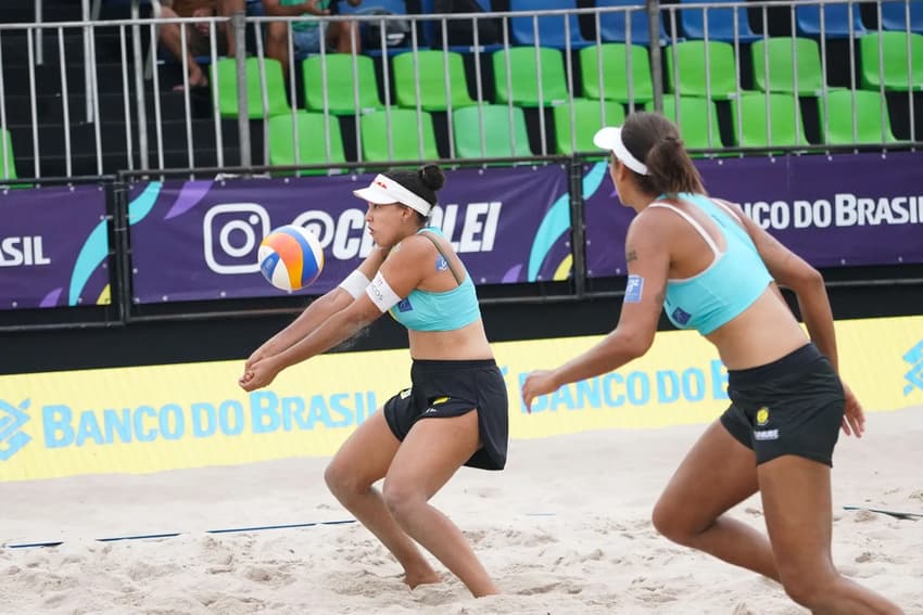 Duda e Ana Patrícia estrearam na temporada em Saquarema