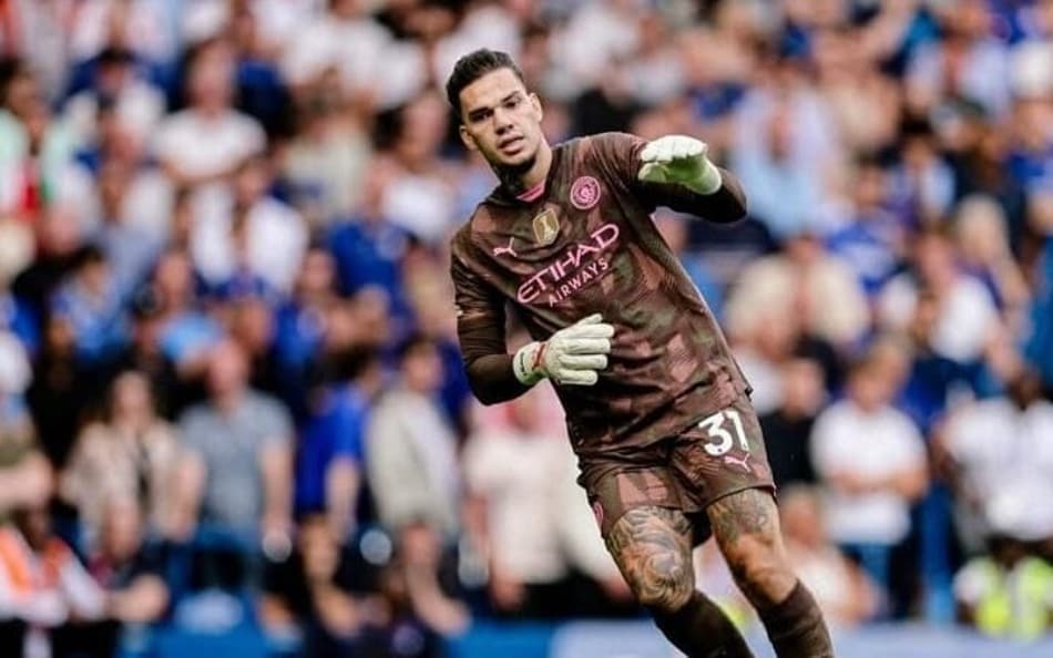 City acerta com goleiro de seleção e Ederson perde espaço