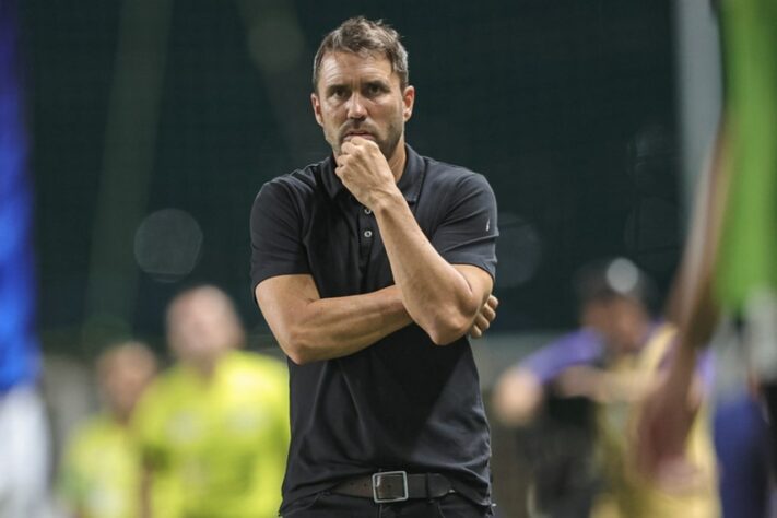 FECHADO - O Atlético-MG anunciou que entrou em acordo com Eduardo Coudet para sua rescisão contratual. Ambos concluíram que a melhor alternativa seria que não houvesse pagamento de multa. FECHADO - O Atlético-MG anunciou que entrou em acordo com Eduardo Coudet para sua rescisão contratual. Ambos concluíram que a melhor alternativa seria que não houvesse pagamento de multa.