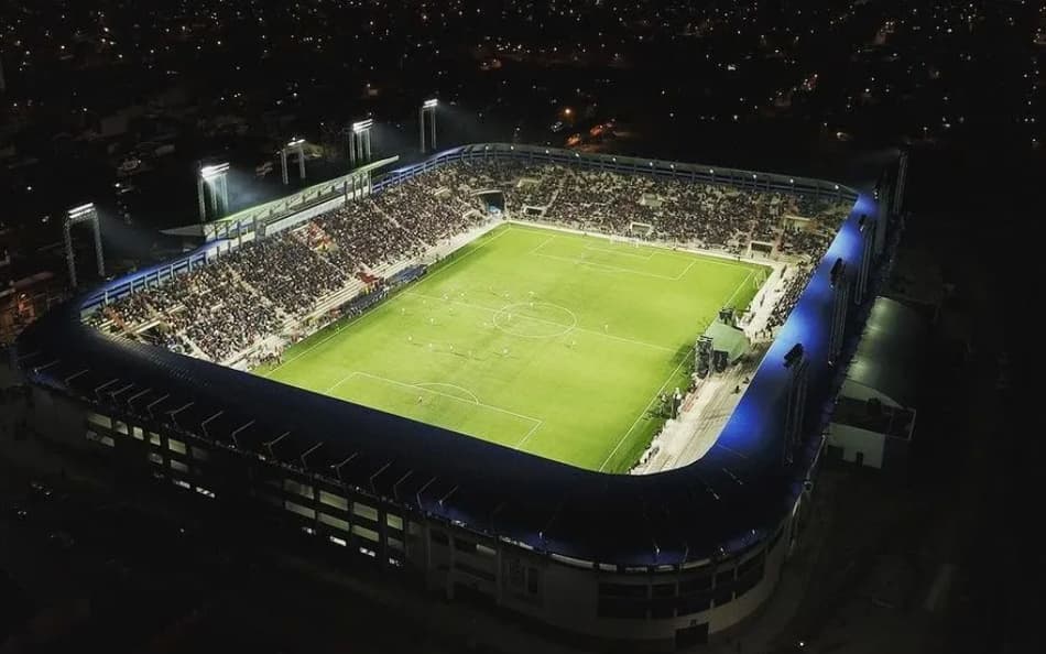 Uruguai encara desafio no estádio mais alto do mundo diante da Bolívia