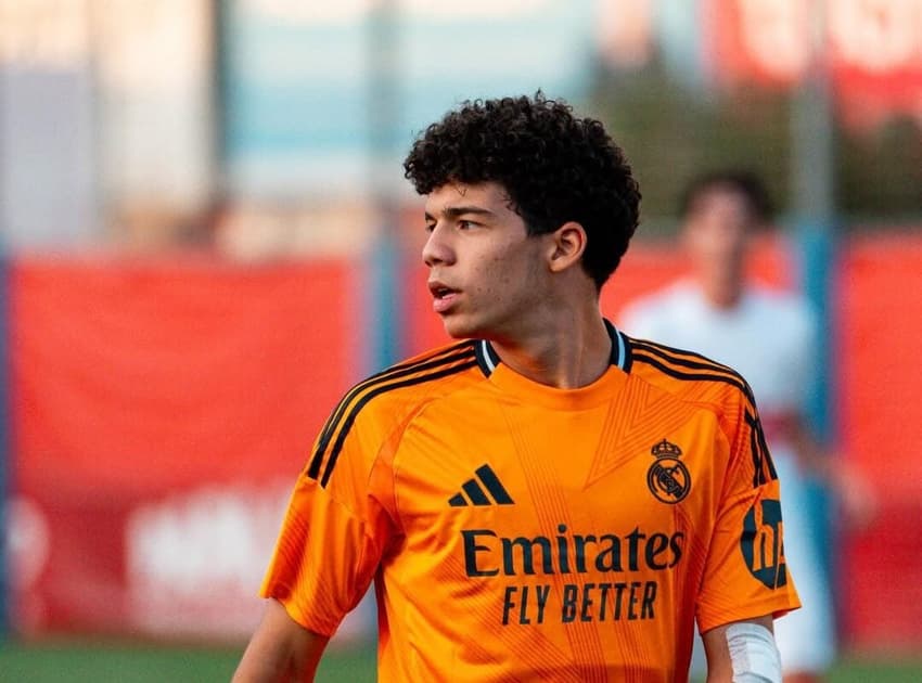 Enzo Alves, filho de Marcelo de 15 anos, atua como atacante nas categorias de base do Real Madrid (Foto: Reprodução / Instagram)