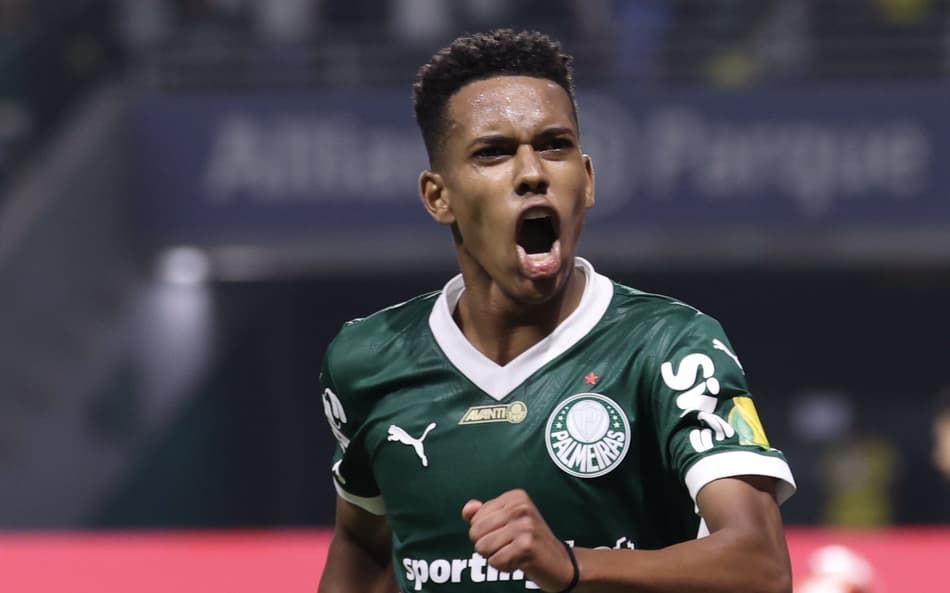 Especialista analisa impacto e gestão de imagem de Estêvão, do Palmeiras