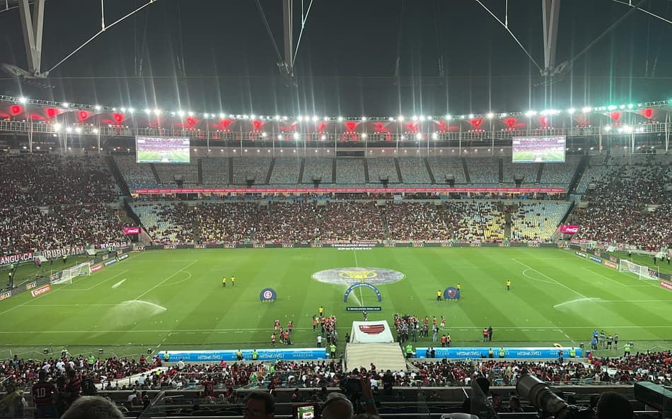 Ingresso caro, Maracanã vazio? Flamengo fatura, mas torcedores reclamam