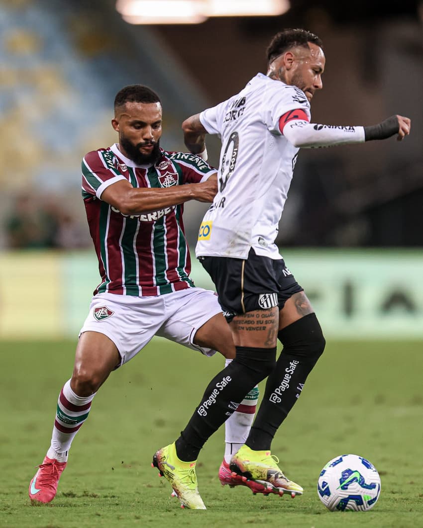 Samuel Xavier marca Neymar em duelo entre Fluminense x Santos no Maracanã
