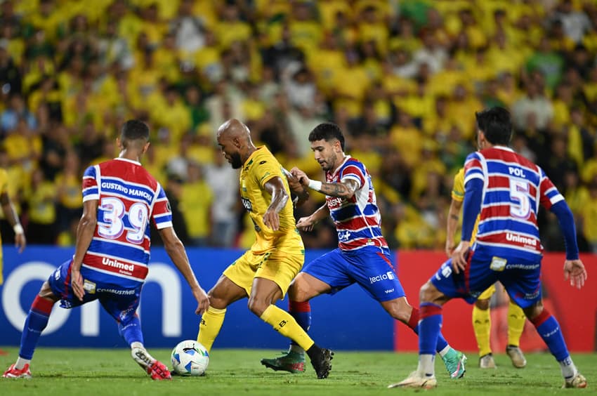 FBL-LIBERTADORES-BUCARAMANGA-FORTALEZA