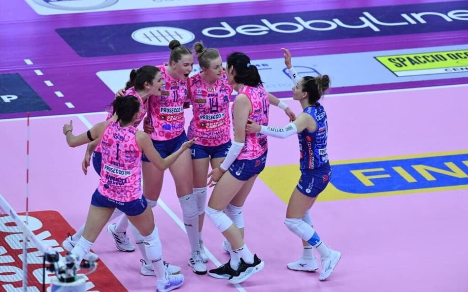 Gabi Guimarães lidera Conegliano e sai com a vitória no primeiro jogo da final