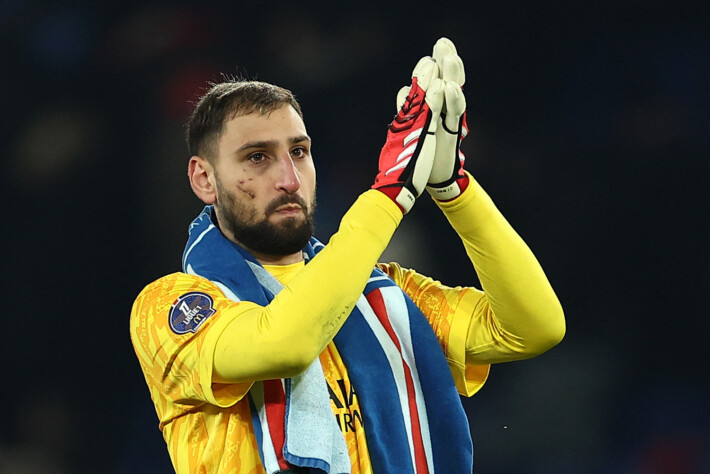 8. Donnarumma (PSG) - 849,5 mil euros (R$ 5,2 milhões) 8. Donnarumma (PSG) - 849,5 mil euros (R$ 5,2 milhões)