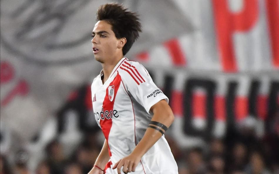 Joia brasileira estreia pelo River Plate no Campeonato Argentino