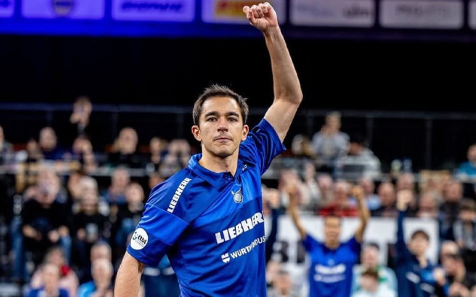 Hugo Calderano brilha e vai à semifinal da Copa do Mundo de Tênis de Mesa