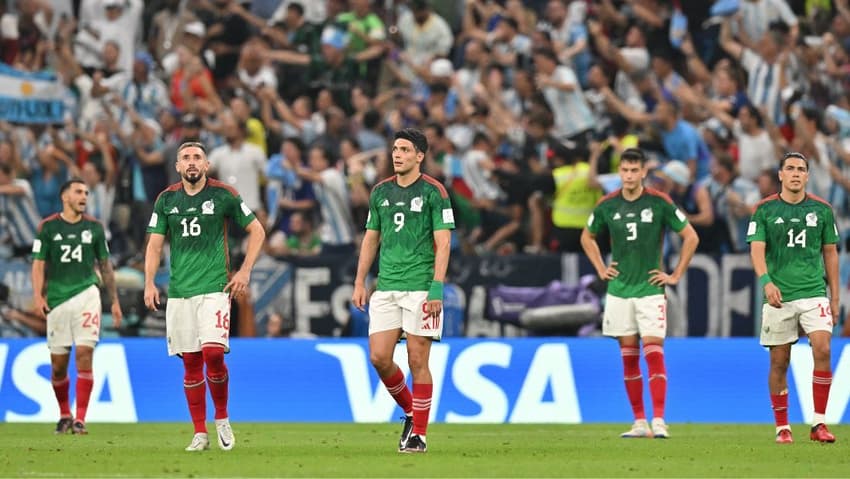 O México disputou a última Copa do Mundo, tendo sido eliminado ainda na fase de grupos (Foto: Glyn KIRK/AFP)