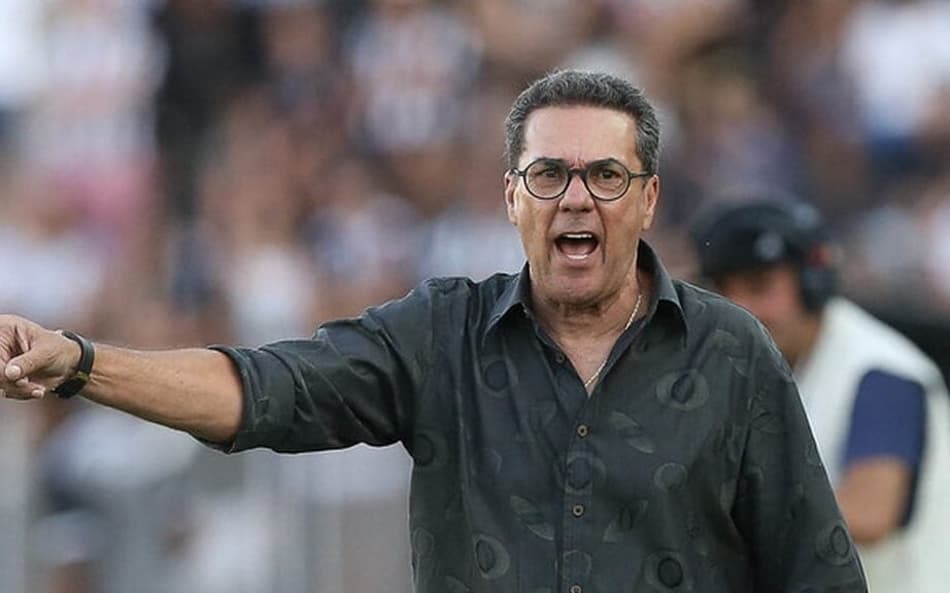 Luxemburgo fecha acordo para ser comentarista na TV aberta