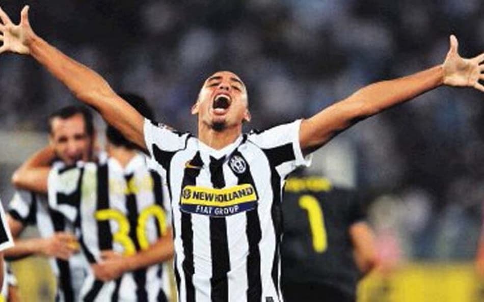Por onde anda David Trezeguet, ex-atacante da França?