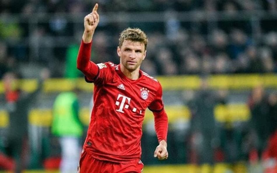 Müller iguala Messi em marca história pela Champions League