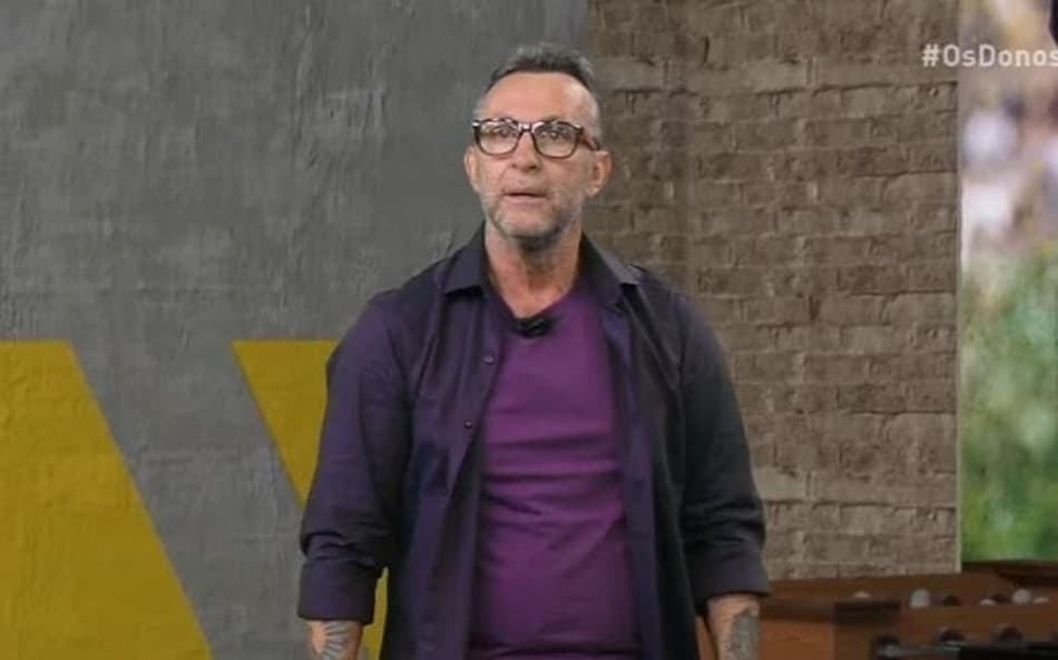 Ferreirinha marca mais um, e web não perdoa: ‘Falta pouco pro Neto usar tanga’