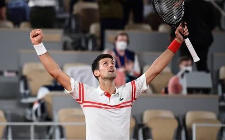 Campanha de 2016 pode ser esperança para Djokovic no saibro. Entenda