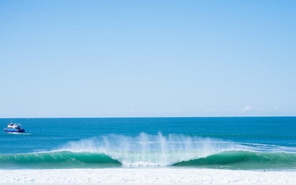 Surfista morre atropelada às vésperas de casamento