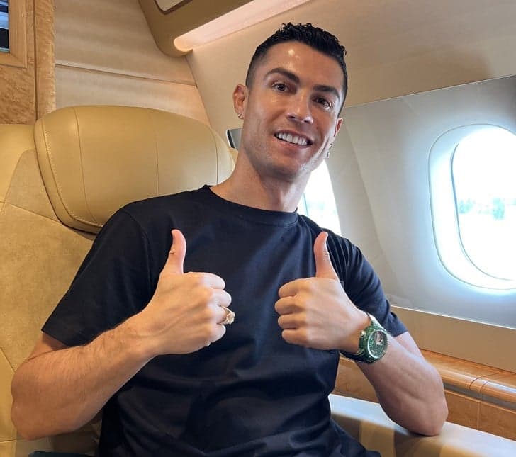 Cristiano Ronaldo com seu relógio da Jacob & Co (Reprodução/Instagram)