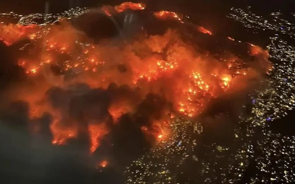 Ex-lutadora de UFC dá à luz em meio a incêndios em Los Angeles