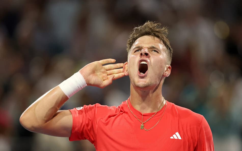 Mensik lembra derrota e manda recado para Djokovic antes da final do Miami Open