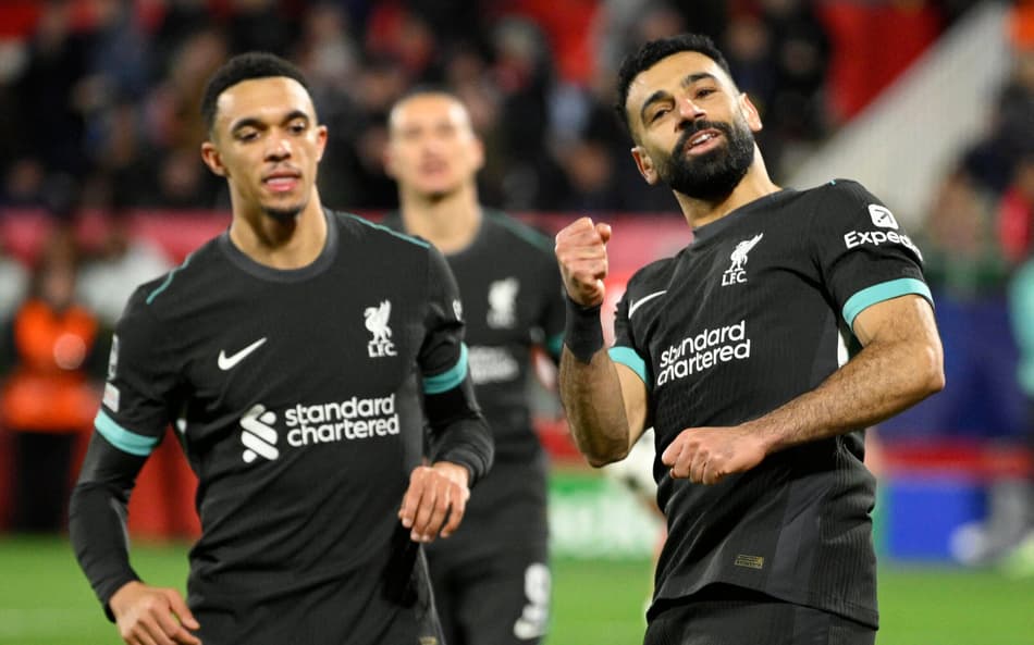 Liverpool define futuro de Salah, van Dijk e Alexander-Arnold