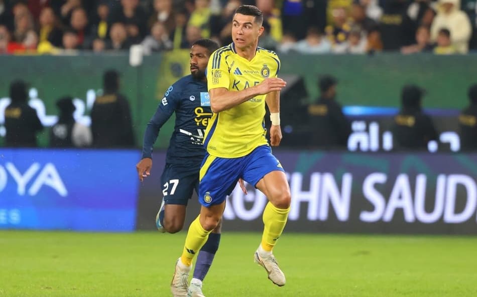 Cristiano Ronaldo sai em defesa de Vini Jr e critica Bola de Ouro