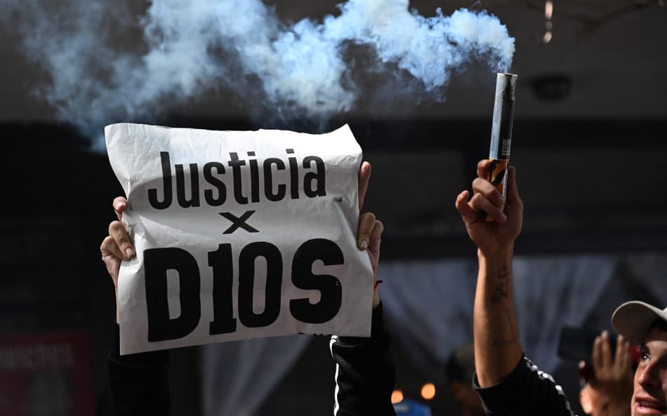 justica-maradona-scaled-aspect-ratio-512-320