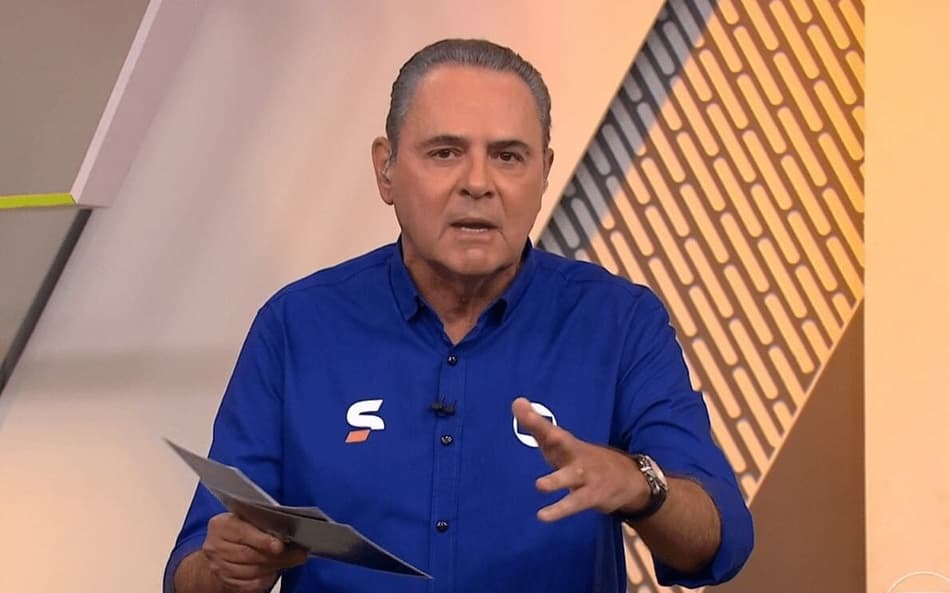 Luis Roberto não perdoa jogador do Botafogo contra o Peñarol: ‘Vacilo monumental’