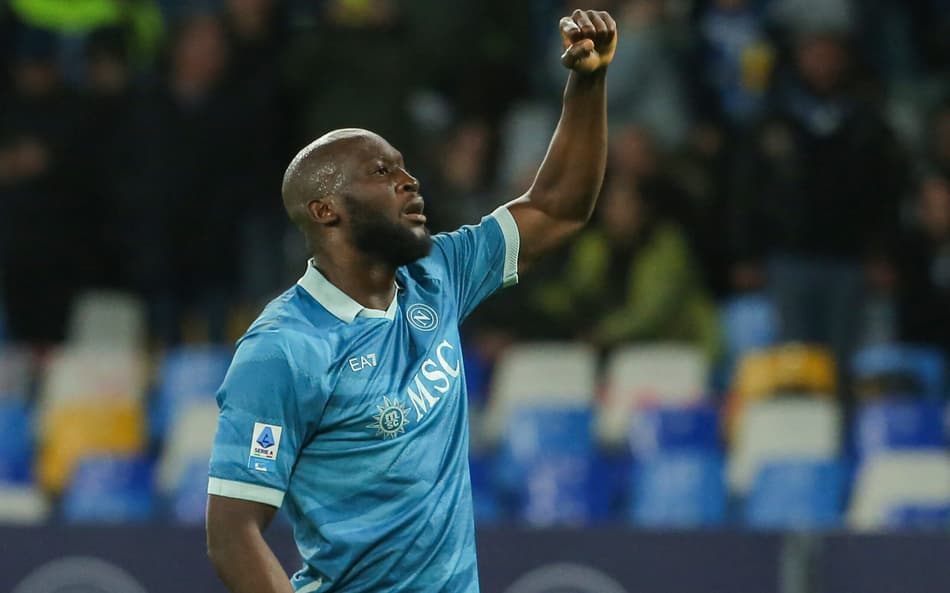 Lukaku supera Maradona e quebra recorde de gols no Campeonato Italiano