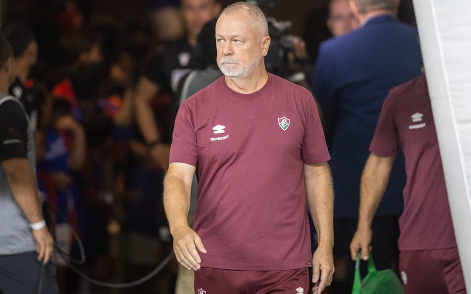 mano-menezes-fluminense-scaled-aspect-ratio-512-320