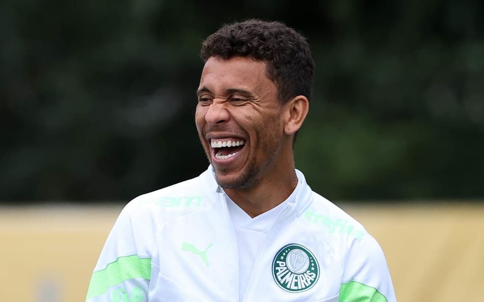 Palmeiras anuncia renovação de contrato com Marcos Rocha