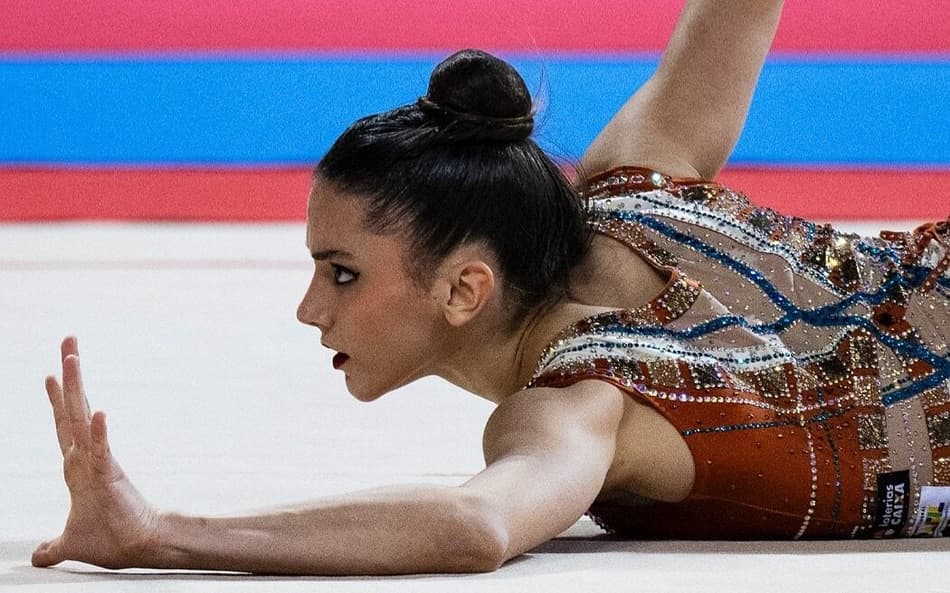 Maria Alexandre fica em oitavo em final da Copa do Mundo de Ginástica Rítmica