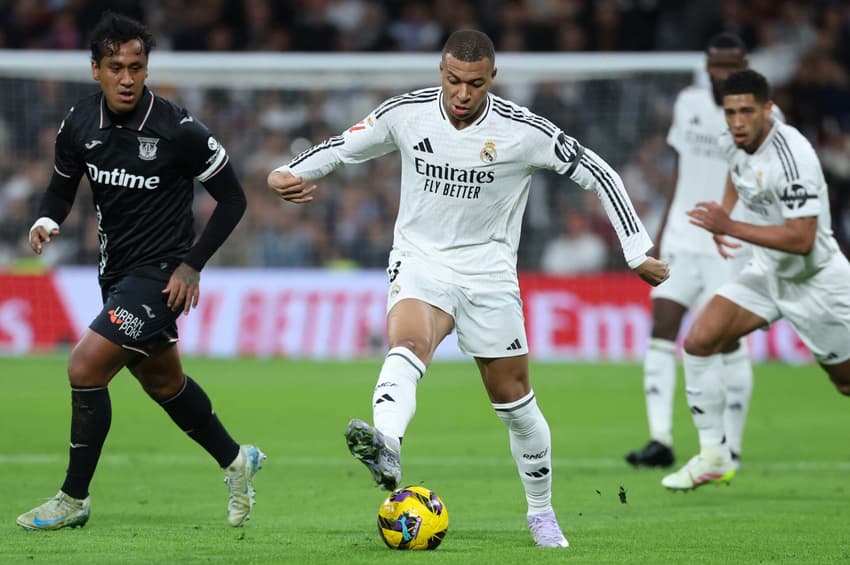 Mbappé em ação no confronto entre Real Madrid e Leganés, por La Liga (Foto: Thomas Coex / AFP)