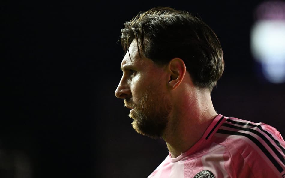 Torcida de time da MLS provoca Messi em jogo da Concacaf: ‘Pessi’