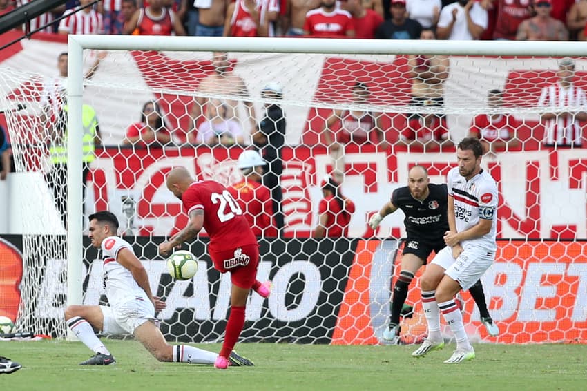 Náutico x Santa Cruz: quem venceu o Clássico das Emoções?
