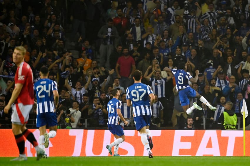 Porto visita Farense em jogo válido pela 22ª rodada do Campeonato Português (Foto: Miguel Riopa/AFP)