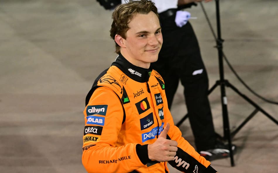 Oscar Piastri comemora pole no Bahrein, mas admite rivais ‘mais próximos que gostaria’