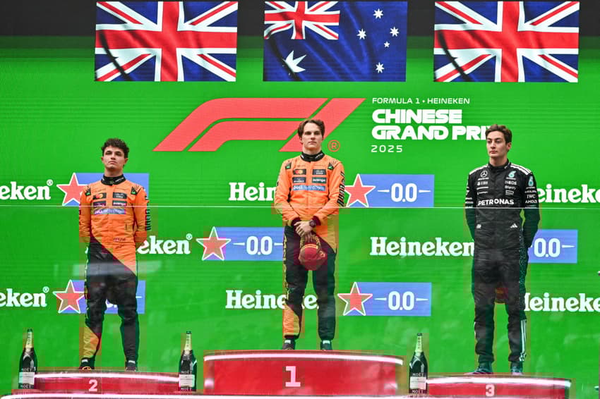 AUTO-PRIX-F1-CHN-PODIUM
