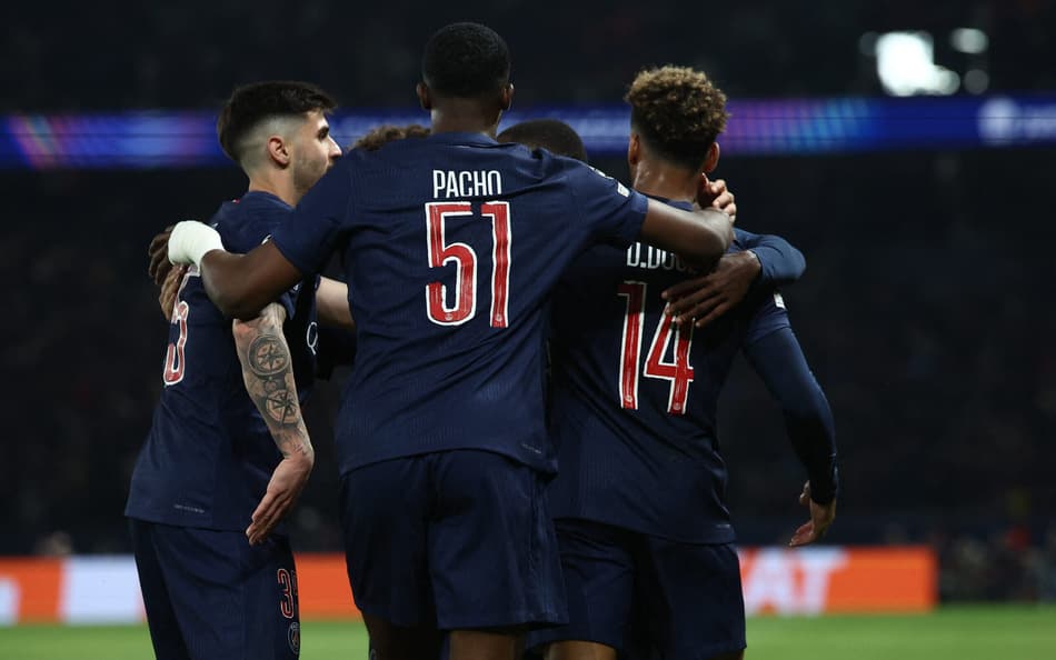 De virada, PSG bate Aston Villa e abre vantagem na Champions