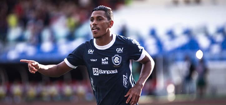 Remo encara o Coritiba no Mangueirão em jogo que vale vaga no G-4