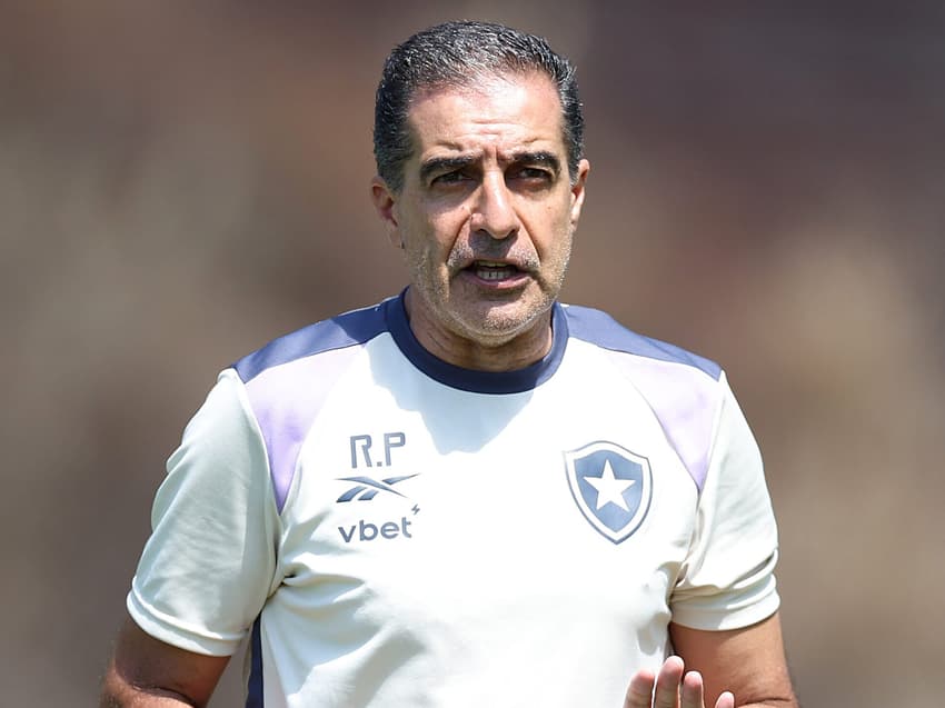 Renato Paiva, técnico do Botafogo