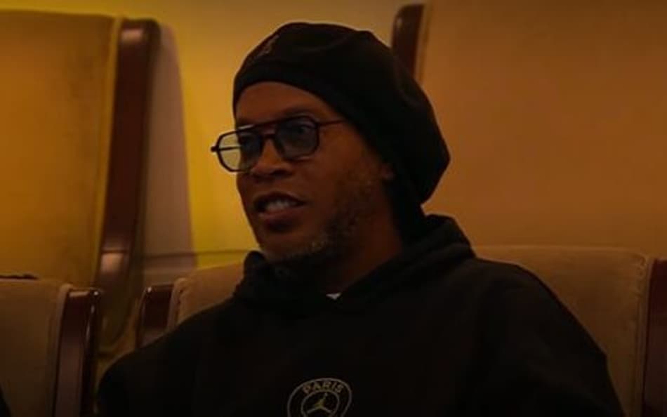Ronaldinho Gaúcho elege melhor jogador de todos os tempos